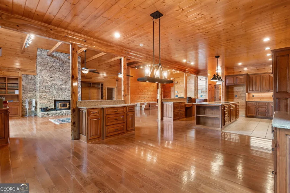 729 Huckleberry WAY Jasper, GA 30143