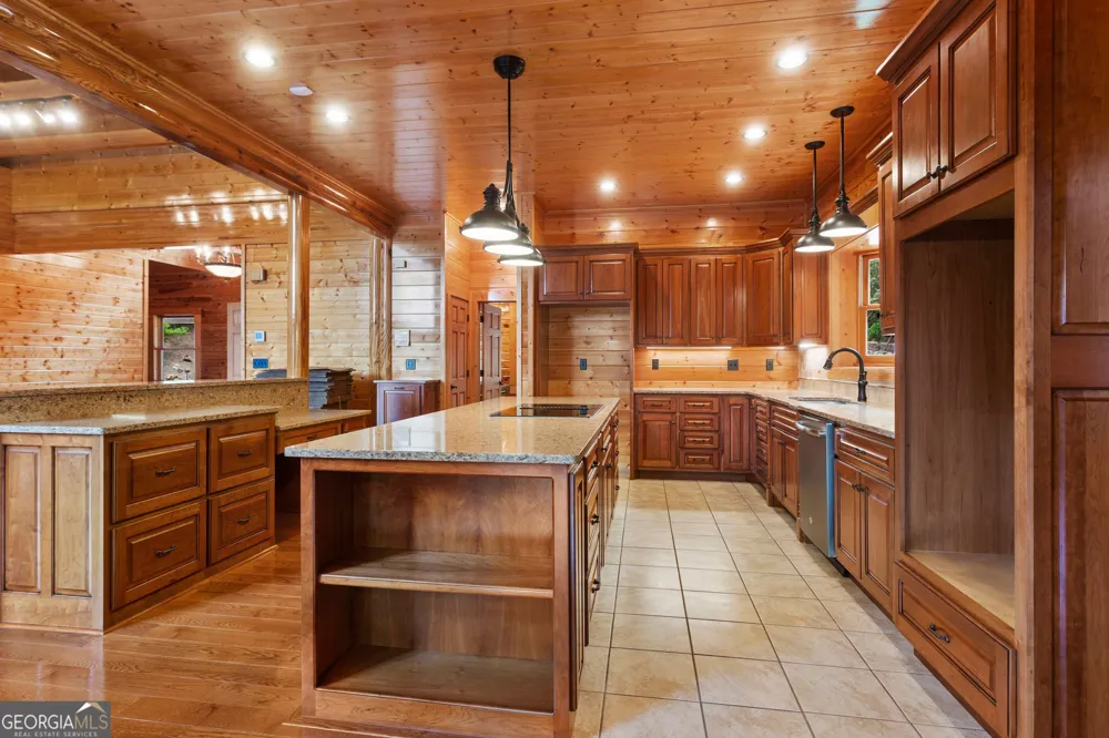 729 Huckleberry WAY Jasper, GA 30143