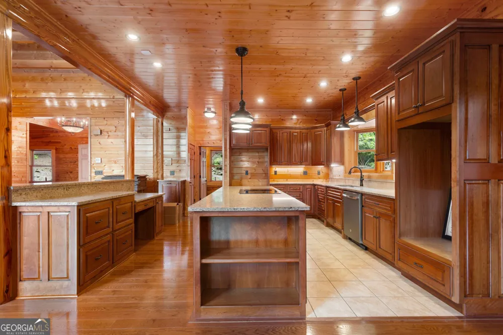 729 Huckleberry WAY Jasper, GA 30143