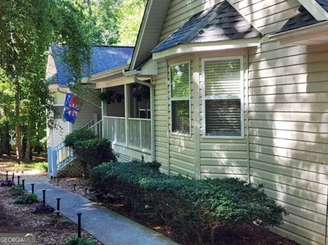 1077 Panorama DR