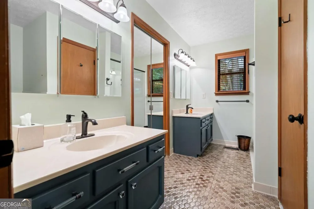 3521 Cedar Valley DR SE Smyrna, GA 30080