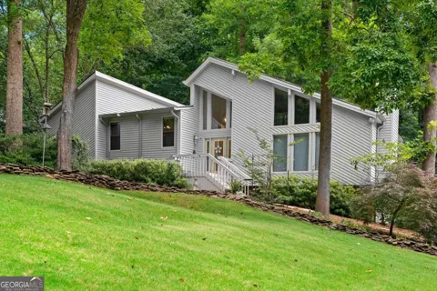 3521 Cedar Valley DR SE