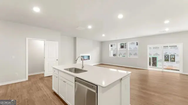 1299 Farmers LOOP Austell, GA 30106