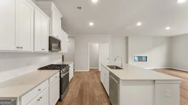 1299 Farmers LOOP Austell, GA 30106