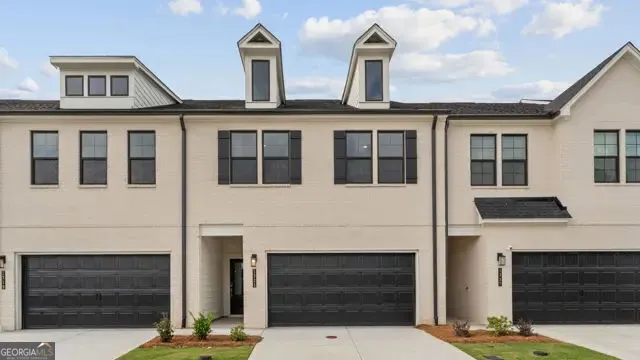 1299 Farmers LOOP Austell, GA 30106