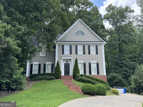 18 Dean Overlook NW