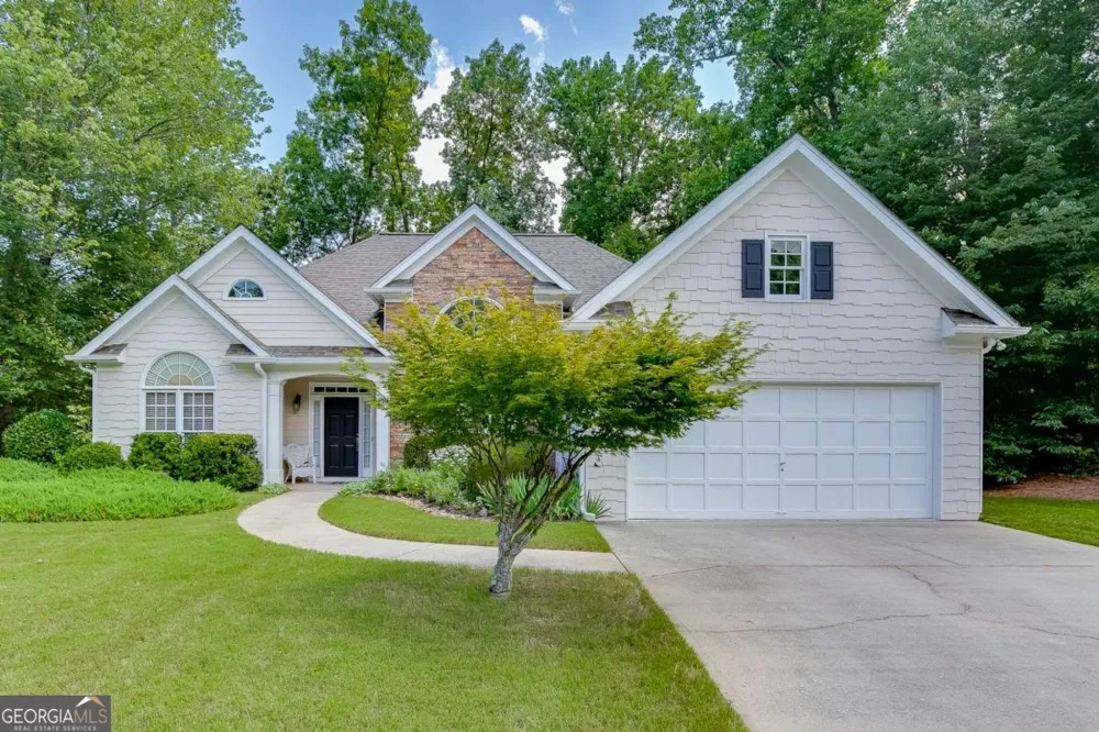 6440 Deep Woods CT Flowery Branch, GA 30542