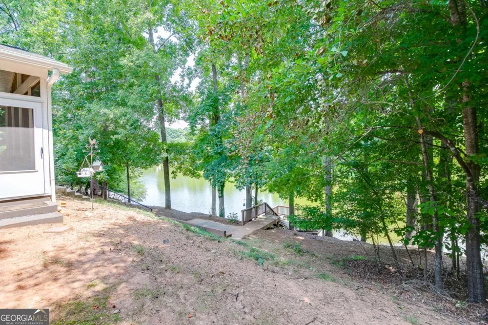 6440 Deep Woods CT Flowery Branch, GA 30542