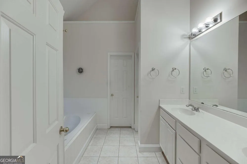 6440 Deep Woods CT Flowery Branch, GA 30542