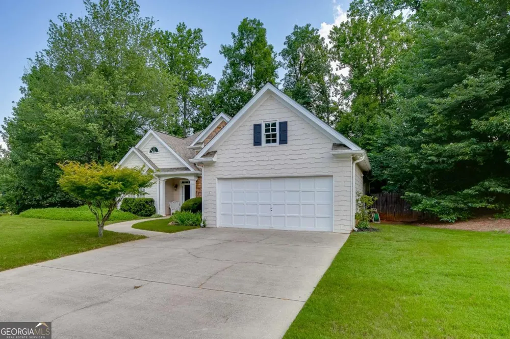 6440 Deep Woods CT Flowery Branch, GA 30542