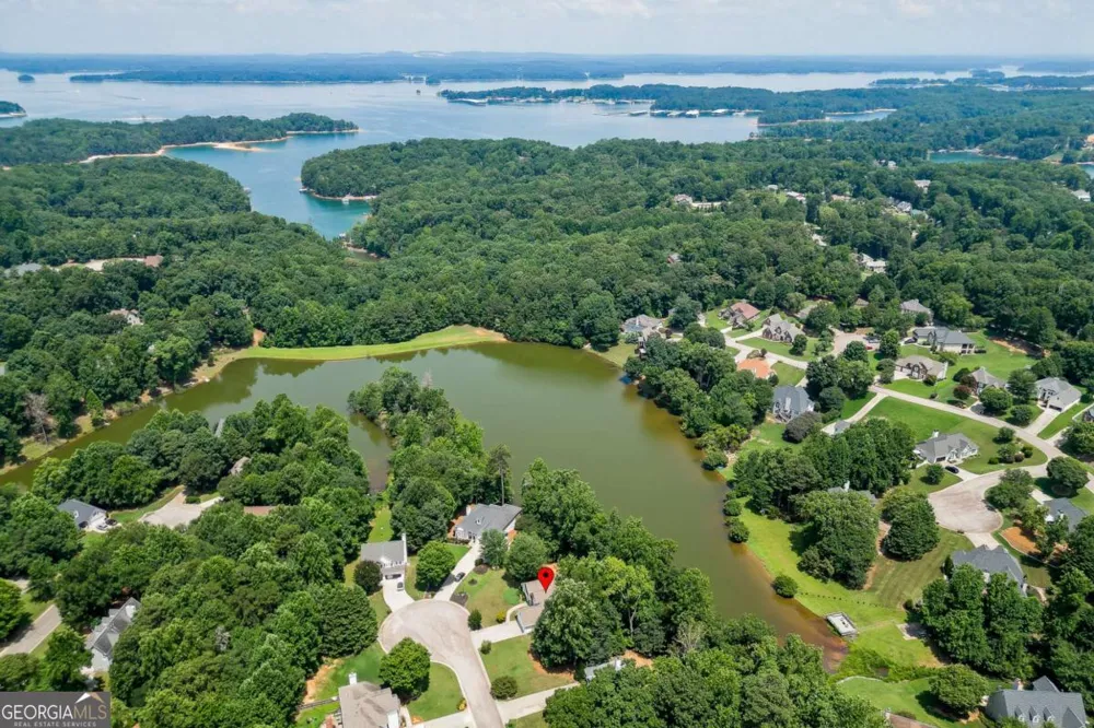 6440 Deep Woods CT Flowery Branch, GA 30542