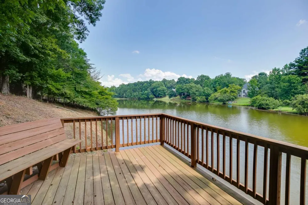 6440 Deep Woods CT Flowery Branch, GA 30542