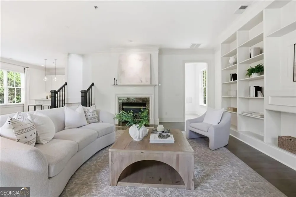 120 Green Oak DR Roswell, GA 30075