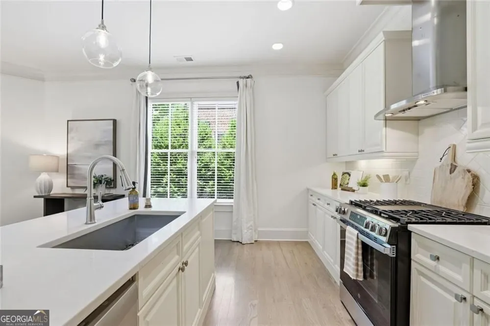 120 Green Oak DR Roswell, GA 30075