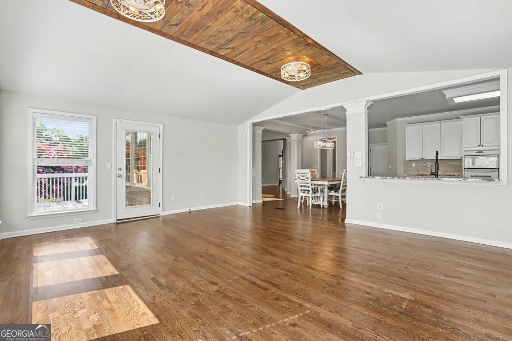 1738 Mulberry Lake DR Dacula, GA 30019