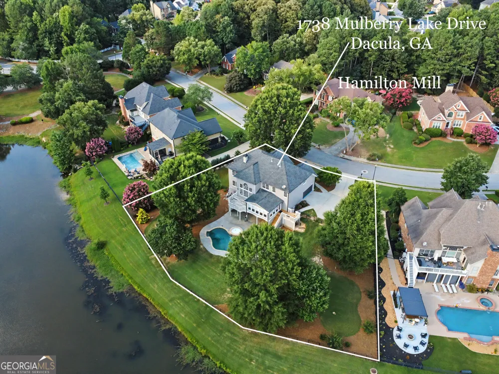 1738 Mulberry Lake DR Dacula, GA 30019