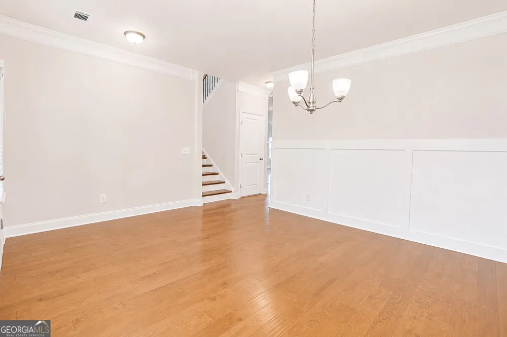 5381 Woodline View Cir Auburn, GA 30011