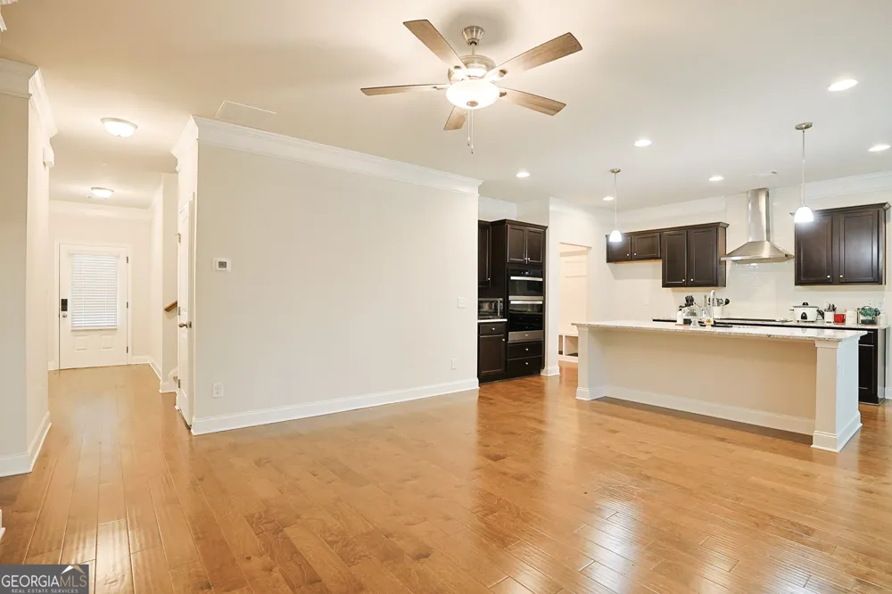 5381 Woodline View Cir Auburn, GA 30011