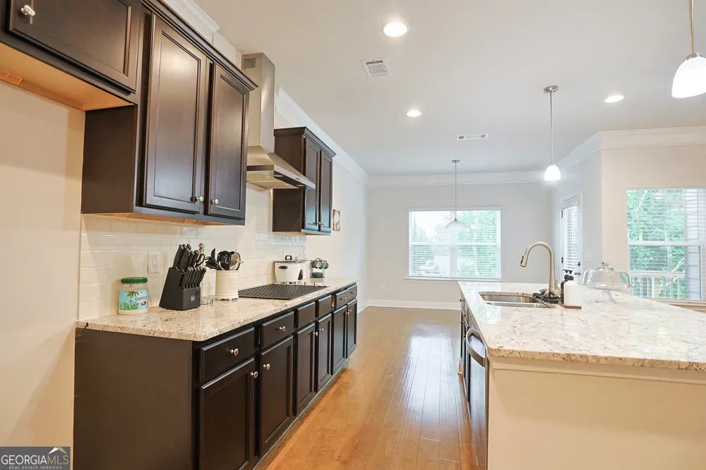 5381 Woodline View Cir Auburn, GA 30011