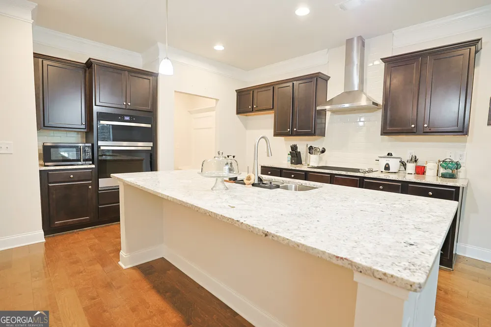 5381 Woodline View Cir Auburn, GA 30011