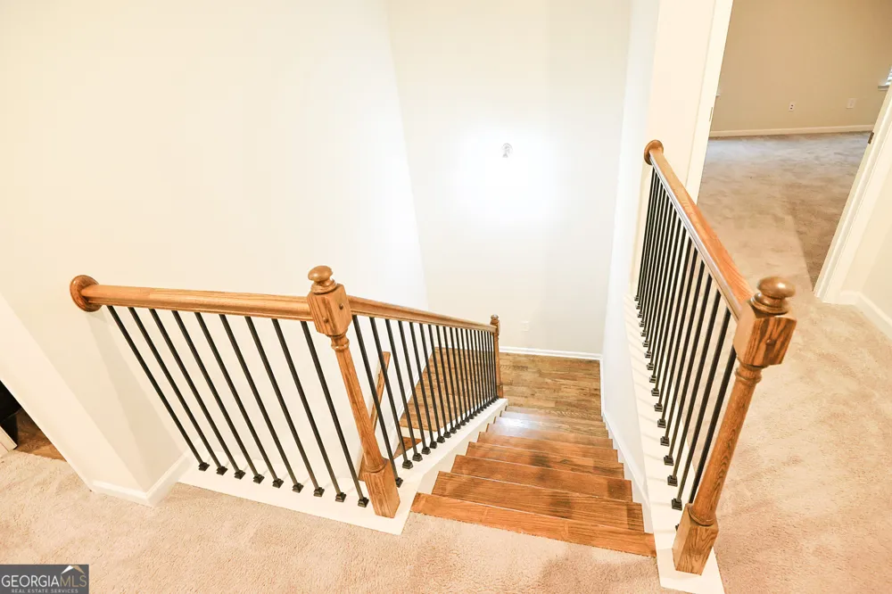 5381 Woodline View Cir Auburn, GA 30011