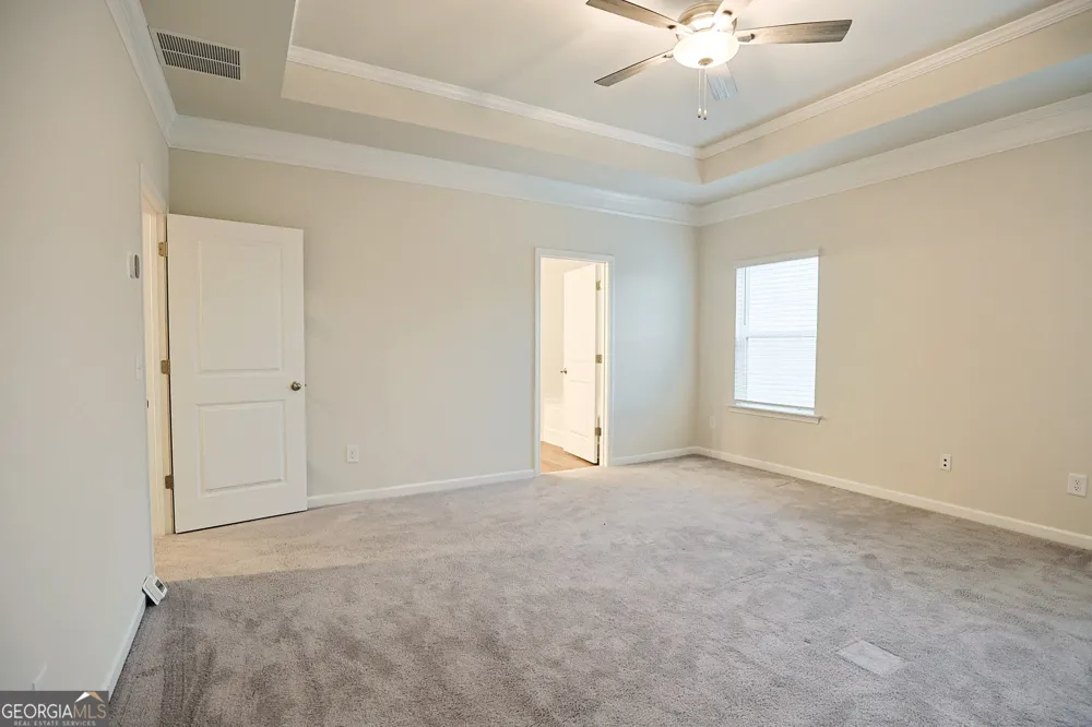 5381 Woodline View Cir Auburn, GA 30011