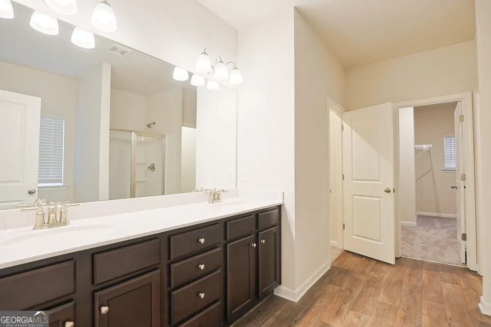 5381 Woodline View Cir Auburn, GA 30011