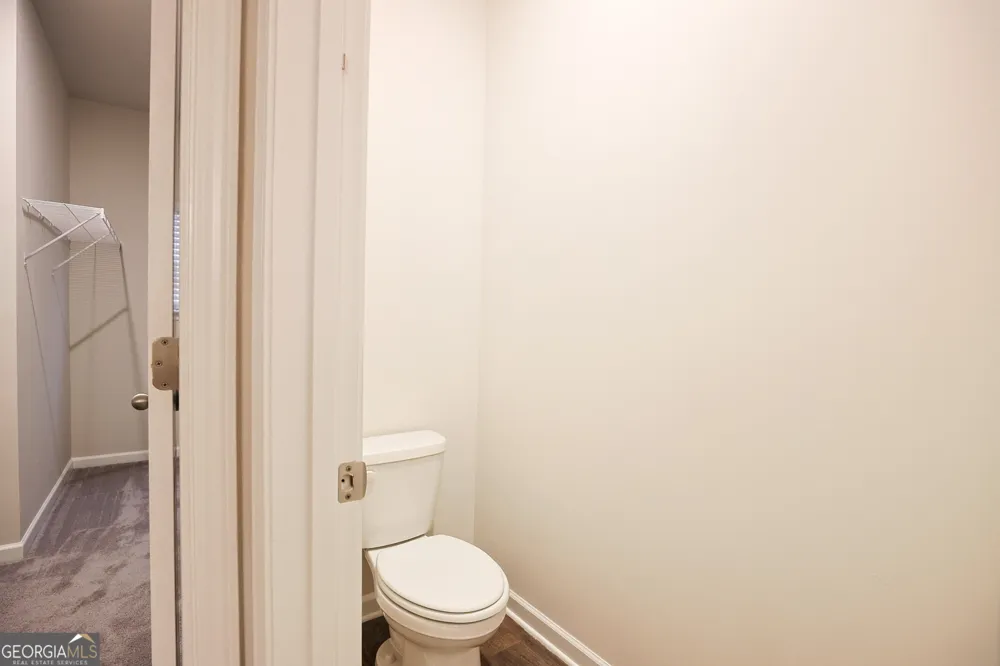 5381 Woodline View Cir Auburn, GA 30011