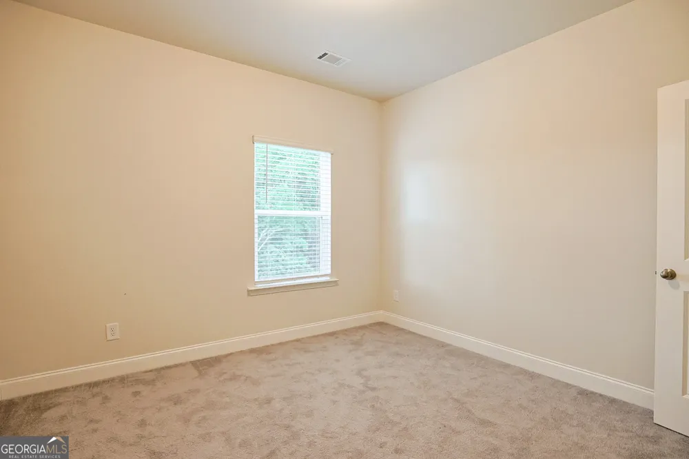 5381 Woodline View Cir Auburn, GA 30011