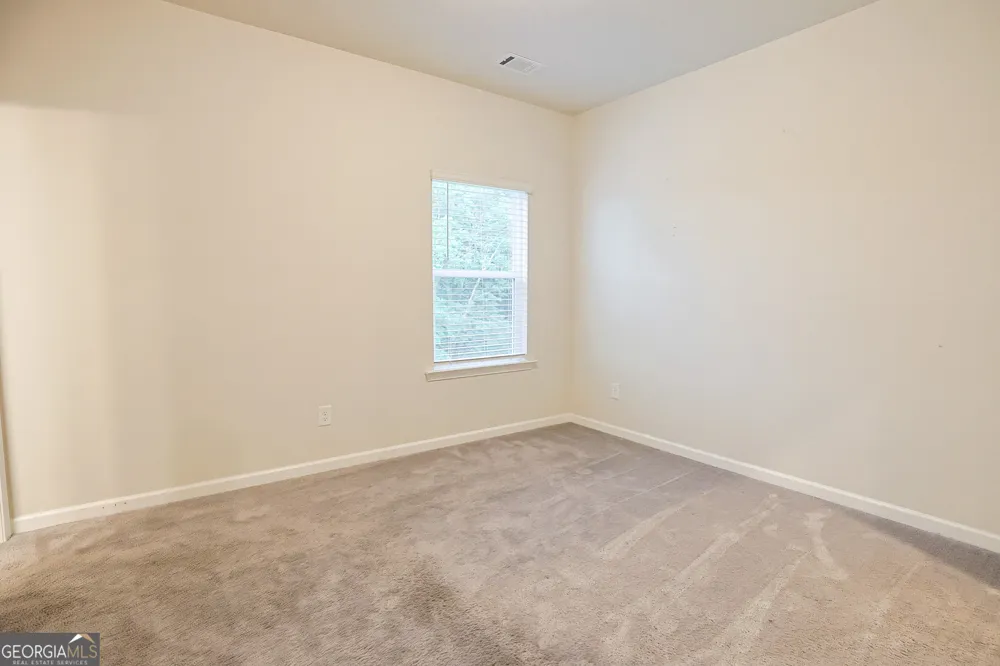 5381 Woodline View Cir Auburn, GA 30011