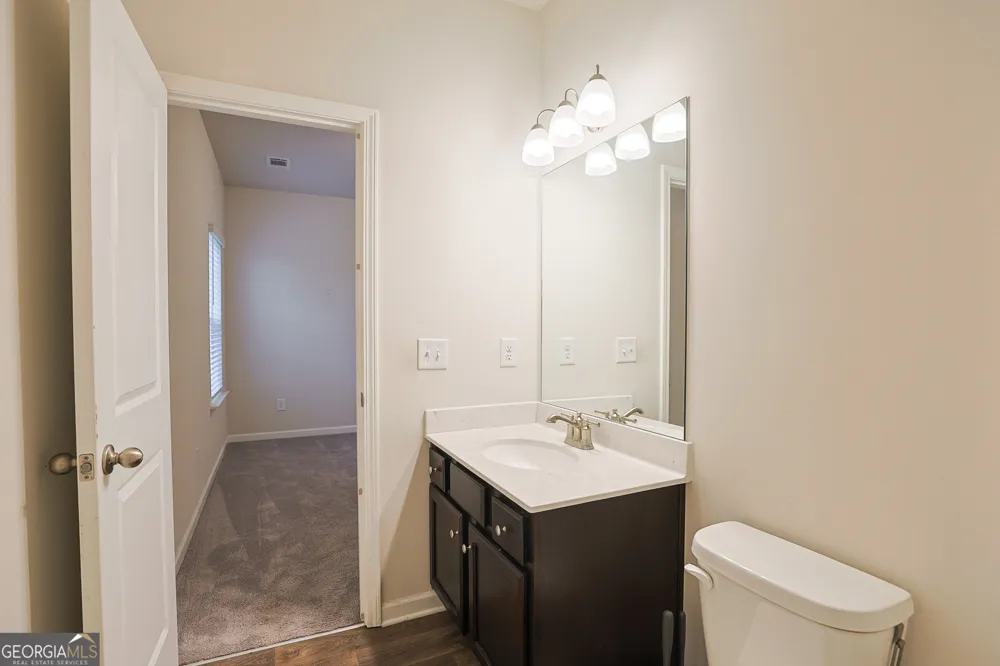 5381 Woodline View Cir Auburn, GA 30011