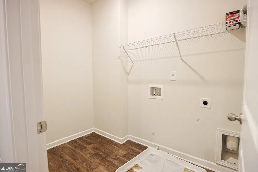 5381 Woodline View Cir Auburn, GA 30011