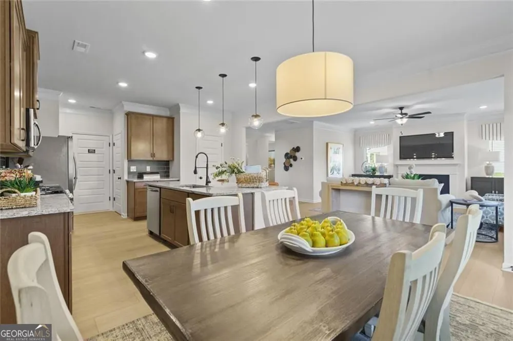 106 Meadowview CT Carrollton, GA 30117