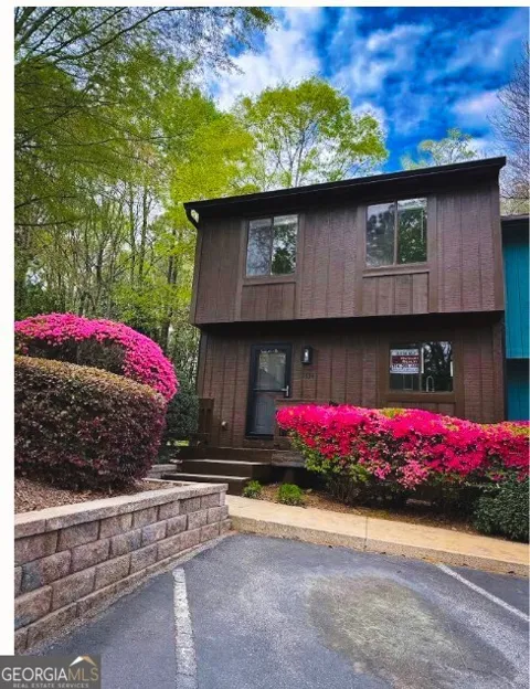 134 Fernbanks CT