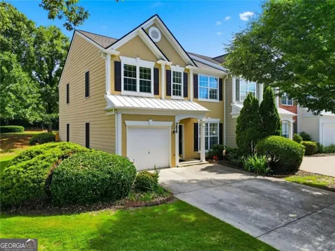 3121 Commonwealth WAY