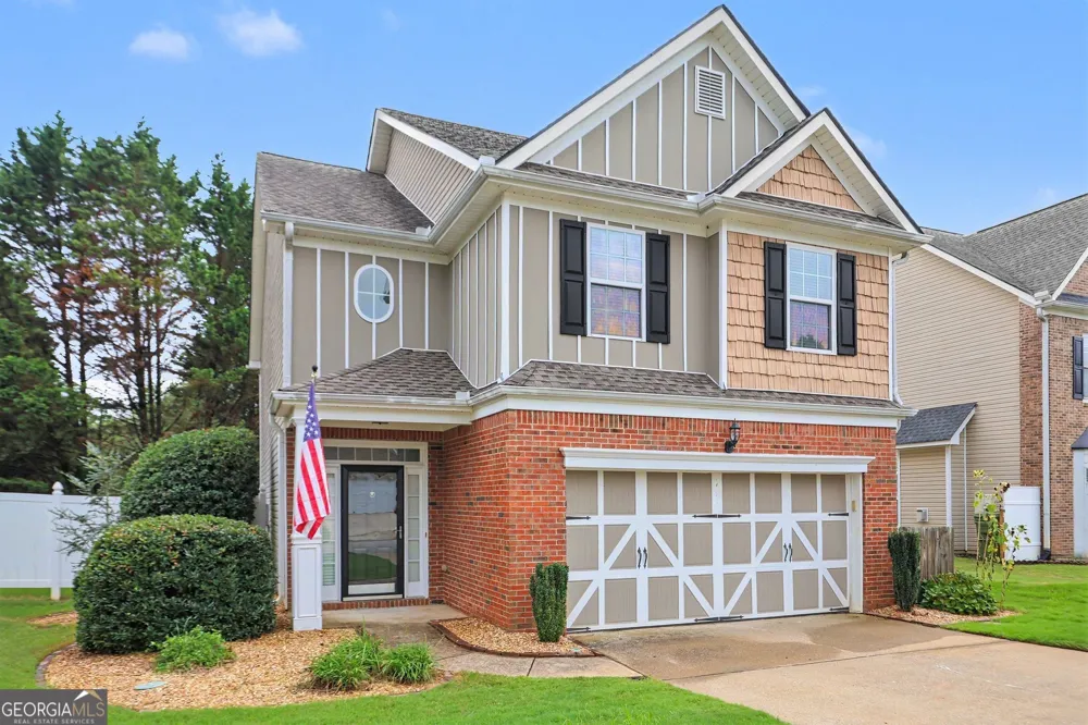 211 Meadow RUN Carrollton, GA 30116