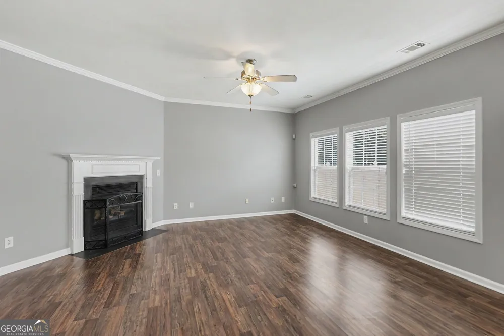 211 Meadow RUN Carrollton, GA 30116