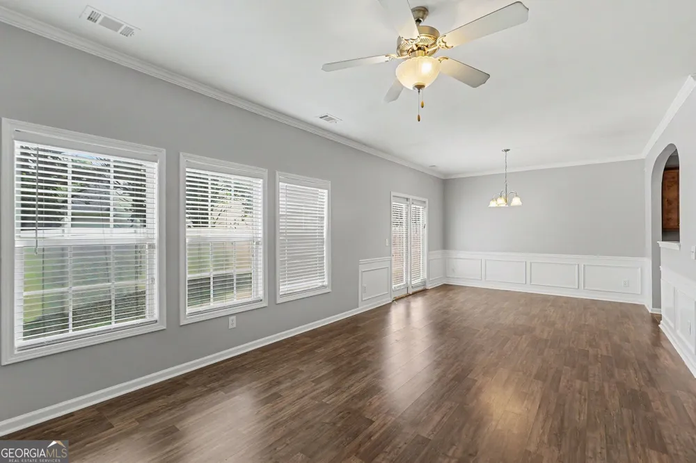 211 Meadow RUN Carrollton, GA 30116
