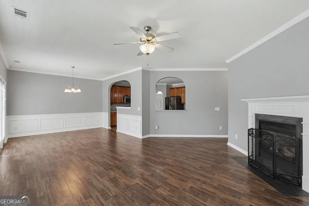 211 Meadow RUN Carrollton, GA 30116