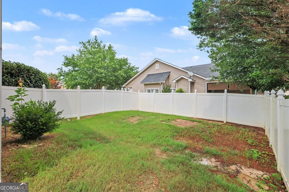 211 Meadow RUN Carrollton, GA 30116