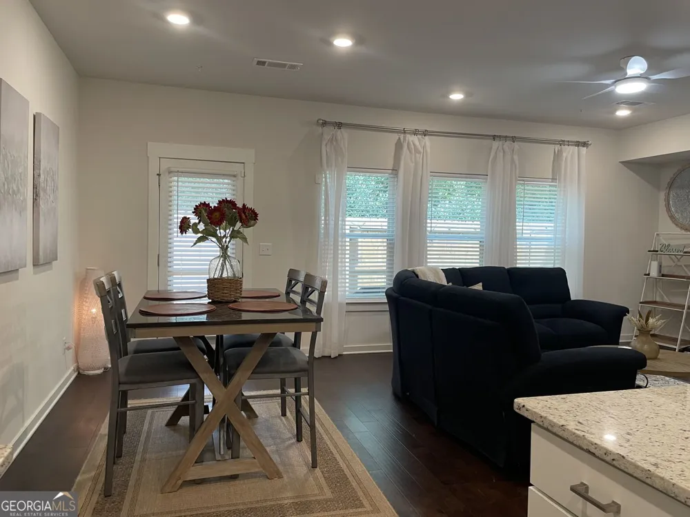 3725 Gardenwick RD Powder Springs, GA 30127