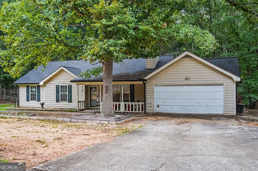205 Woodcrest DR Covington, GA 30016