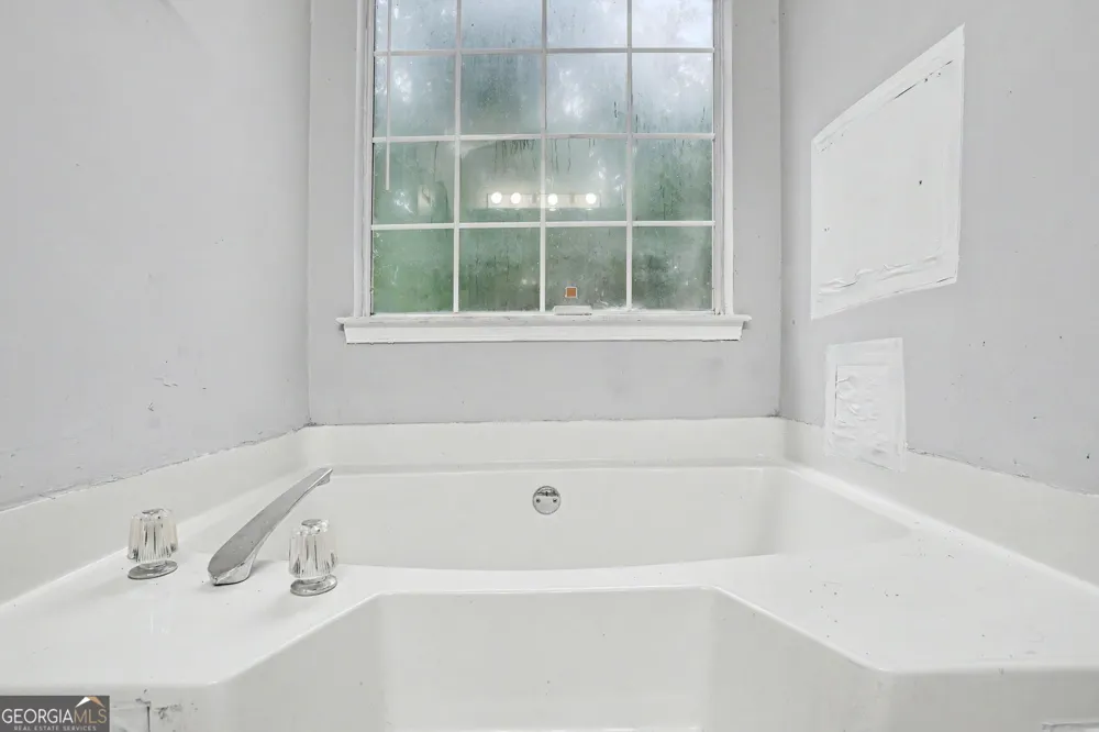 205 Woodcrest DR Covington, GA 30016