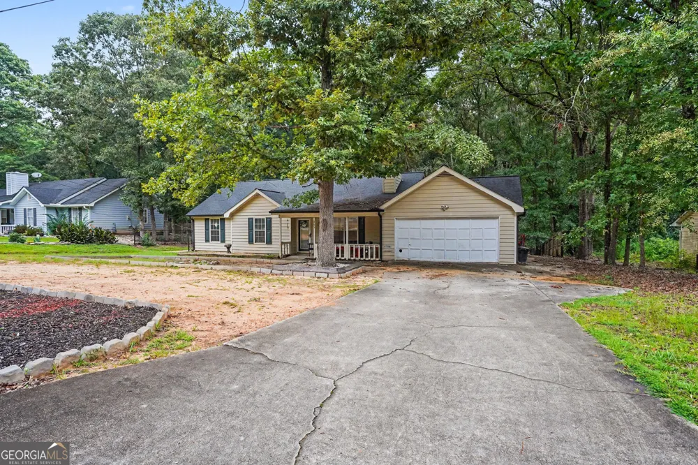 205 Woodcrest DR Covington, GA 30016