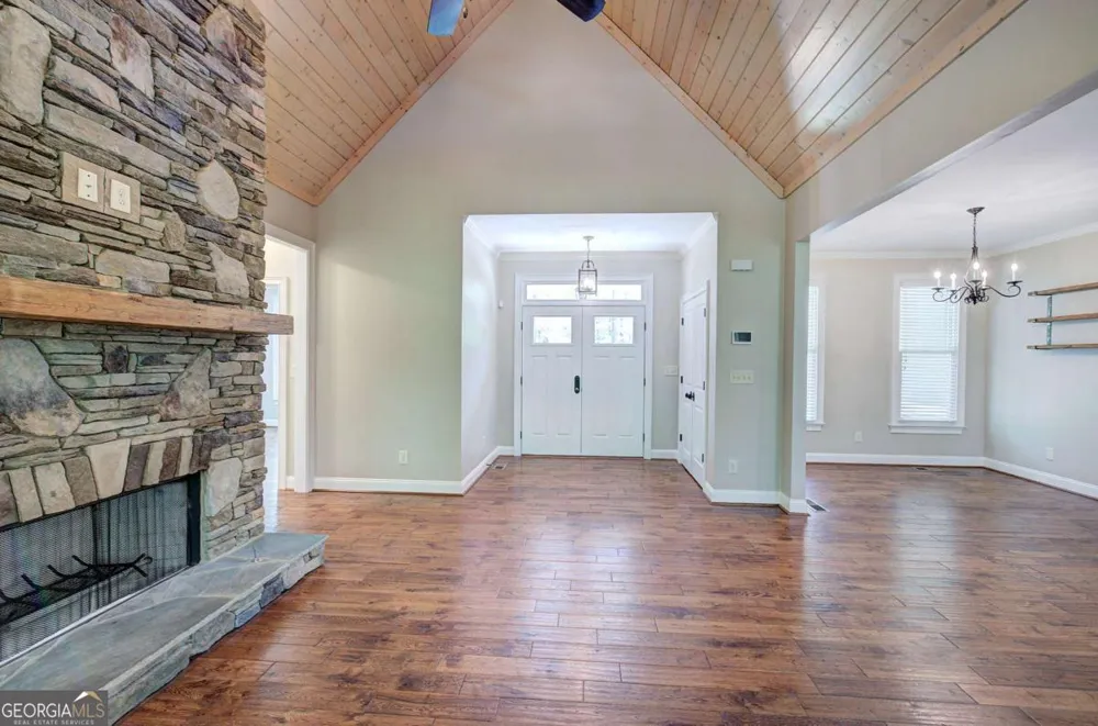 25 Mountain Creek TRL NE Fairmount, GA 30139