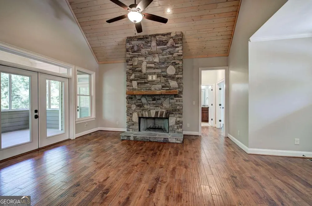 25 Mountain Creek TRL NE Fairmount, GA 30139