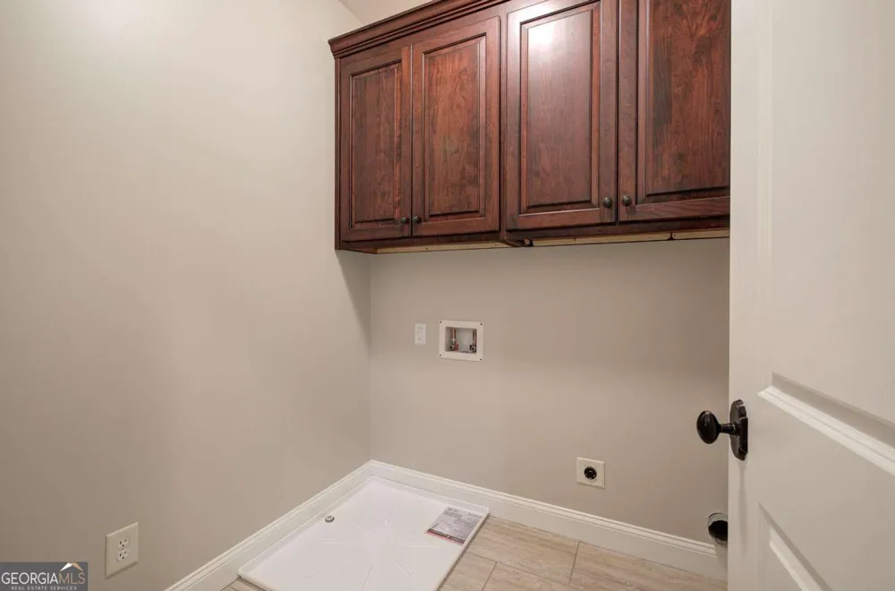 25 Mountain Creek TRL NE Fairmount, GA 30139