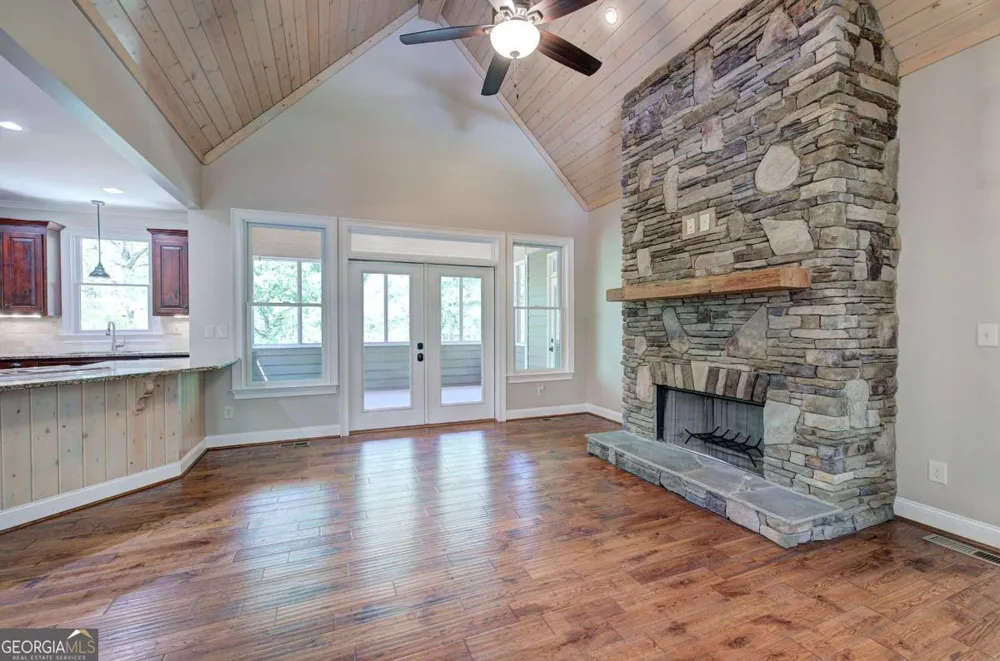 25 Mountain Creek TRL NE Fairmount, GA 30139