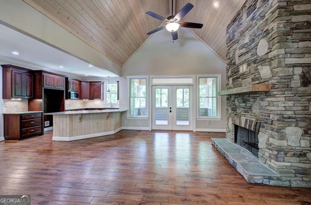 25 Mountain Creek TRL NE Fairmount, GA 30139