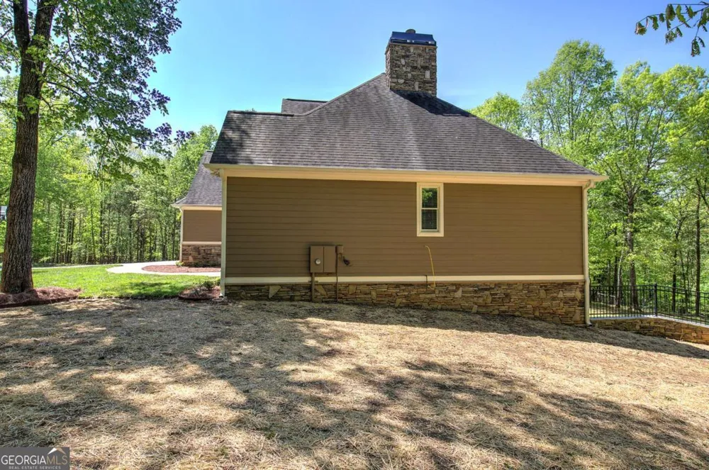 25 Mountain Creek TRL NE Fairmount, GA 30139
